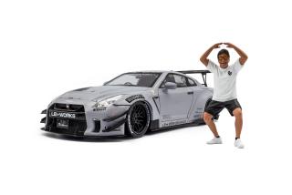Nissan GT-R (R35) W/ Liberty Walk Body kit 2.0 2024 mit Figur - S1805821  Solido 1:18 Metallmodell